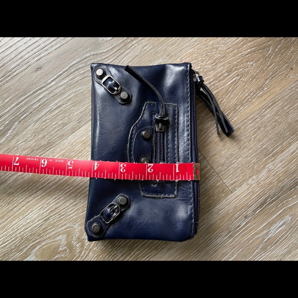 “City” Style Pouch/Wallet - Picture 4 of 6